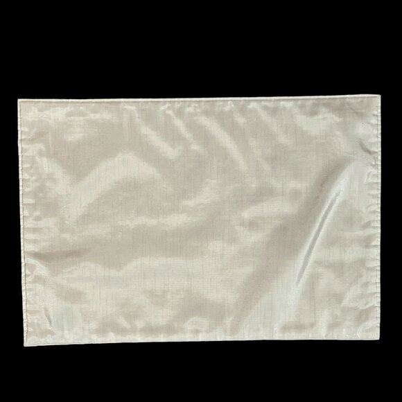 4 Cream Quilted Dining Table Placemats Elegant Waffle Decor 12.5" X 18.5" - Picture 4 of 8